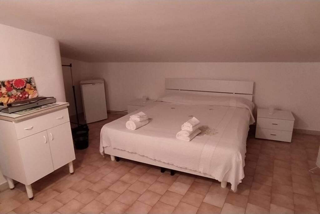 Via Pisa 20 Mansarda Apartment Bari Luaran gambar